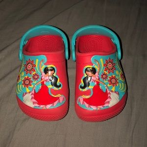 Toddler crocs 8c Elena of Avalor Disney